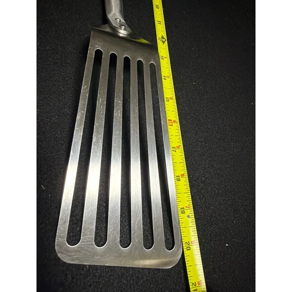 Williams Sonoma‎ Signature Stainless Steel Fish Spatula Slotted Offset Turner